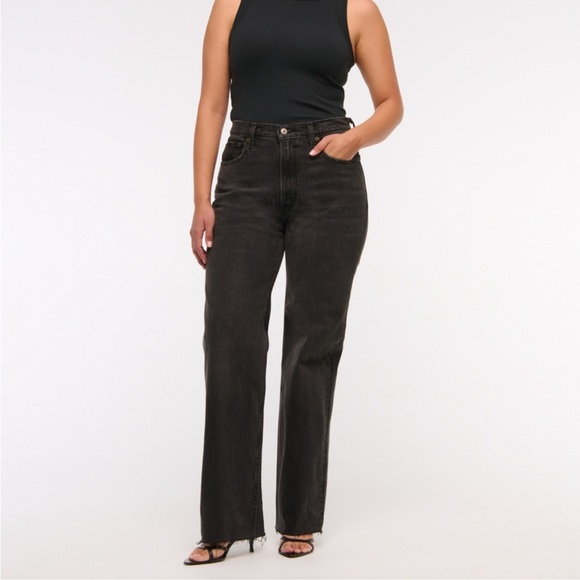 Abercrombie & Fitch Denim - Abercrombie Curve Love 90s Relaxed Jean!